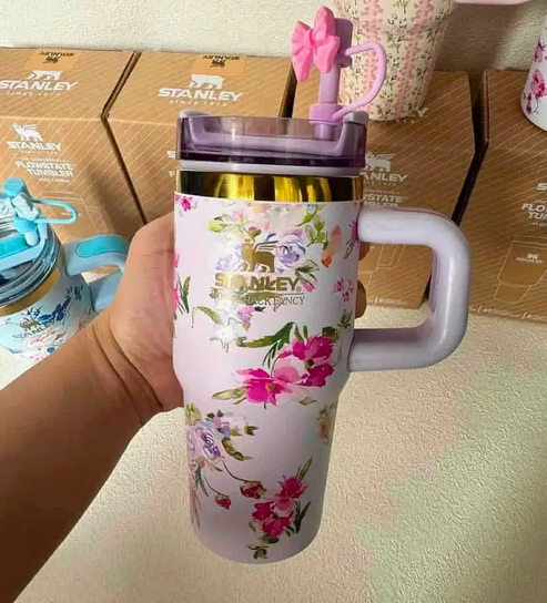 THE STANLEY X LOVESHACKFANCY CUTE QUENCHER TUMBLER 14OZ