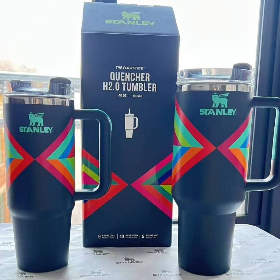 Stanley The Quencher H2.O Tumbler Black Hyper Geometric