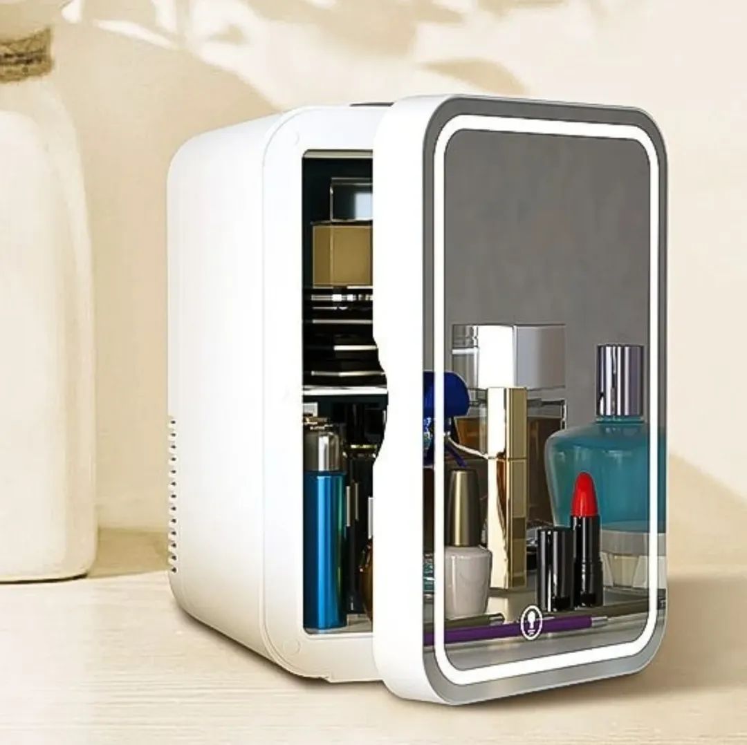 Mini Makeup Fridge – AC/DC Cooler & Warmer