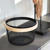 Round Mesh Metal Storage Fruit Basket With Wood Handle