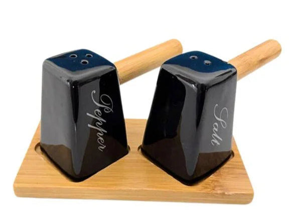SALT&PEPPER POT WITH BAMBOO BASE