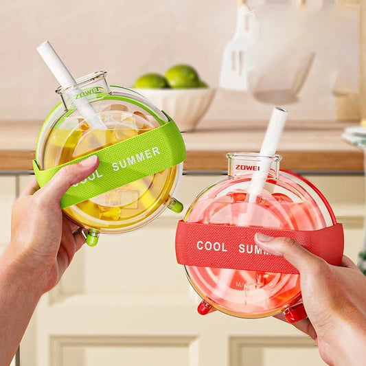 Round Beverage Dispenser with Ice Cube Maker